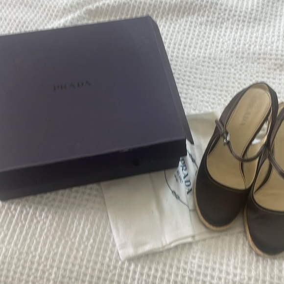 Prada Maryjane. Worn 3 times. Vintage. - Picture 7 of 11